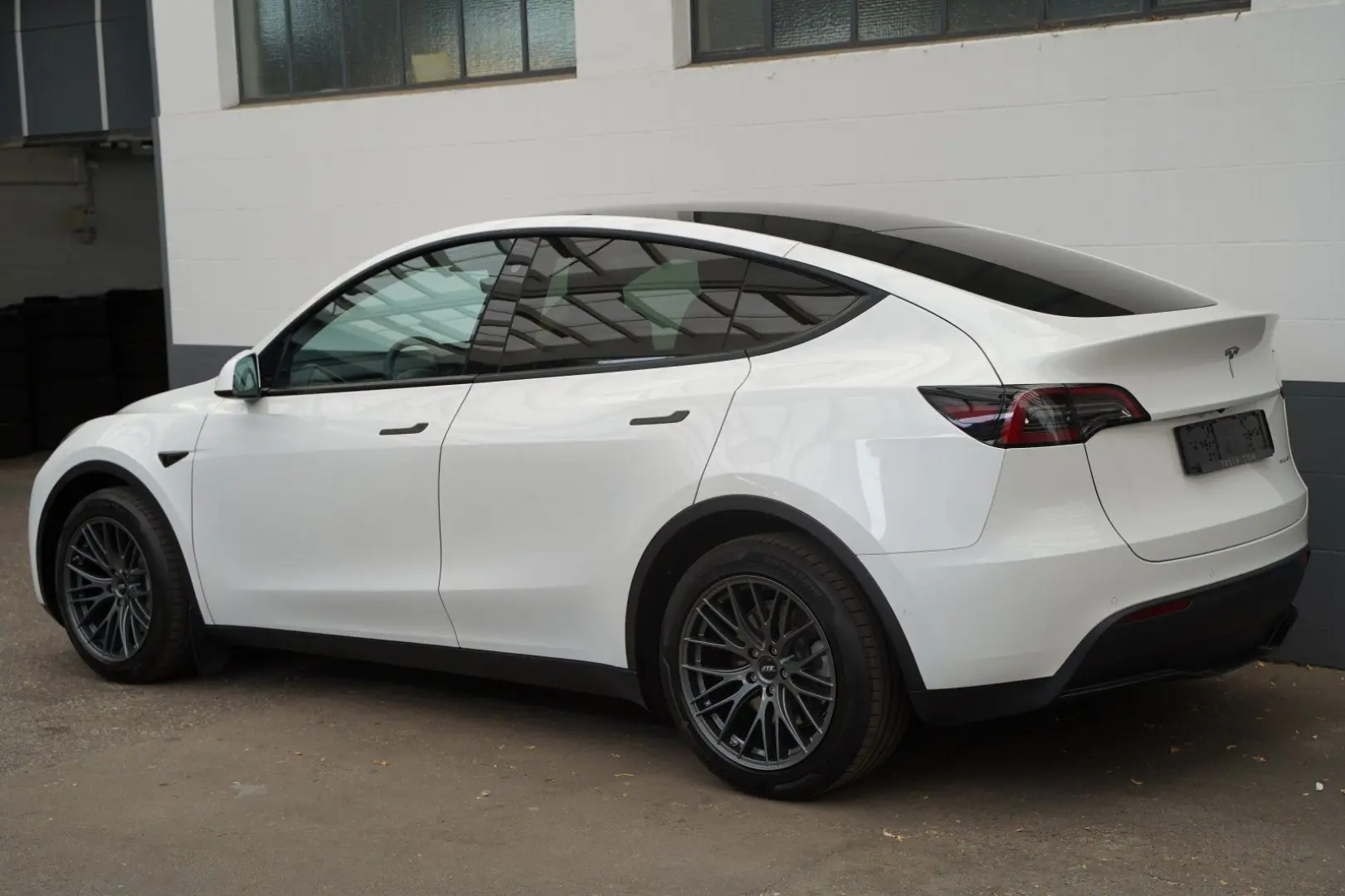 Model Y Long Range AWD *Matrix-LED*