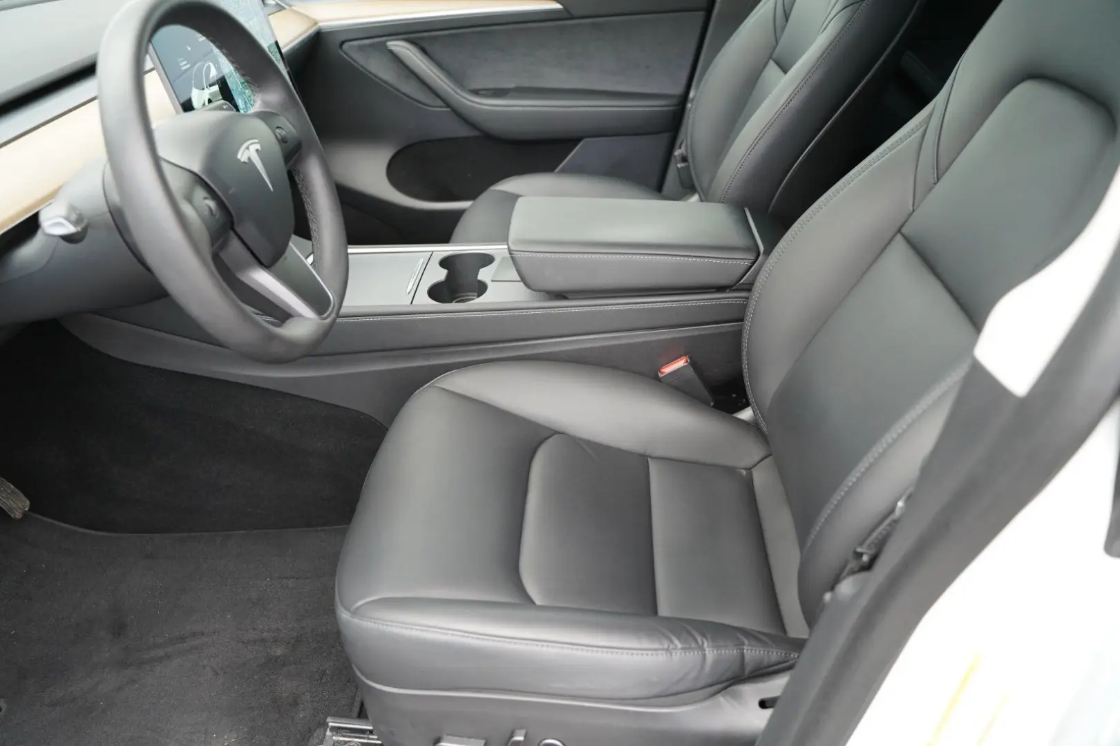 Model Y Long Range AWD *Matrix-LED*