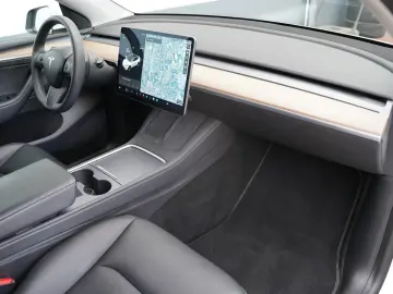 Model Y Long Range AWD *Matrix-LED*