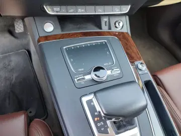 Q5 50 TFSI e quattro Sport*Navi*LED*Alu*AHK*PDC*