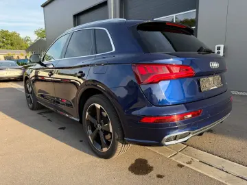 Q5-55 TFSI Quattro+S-Line+Alu 20