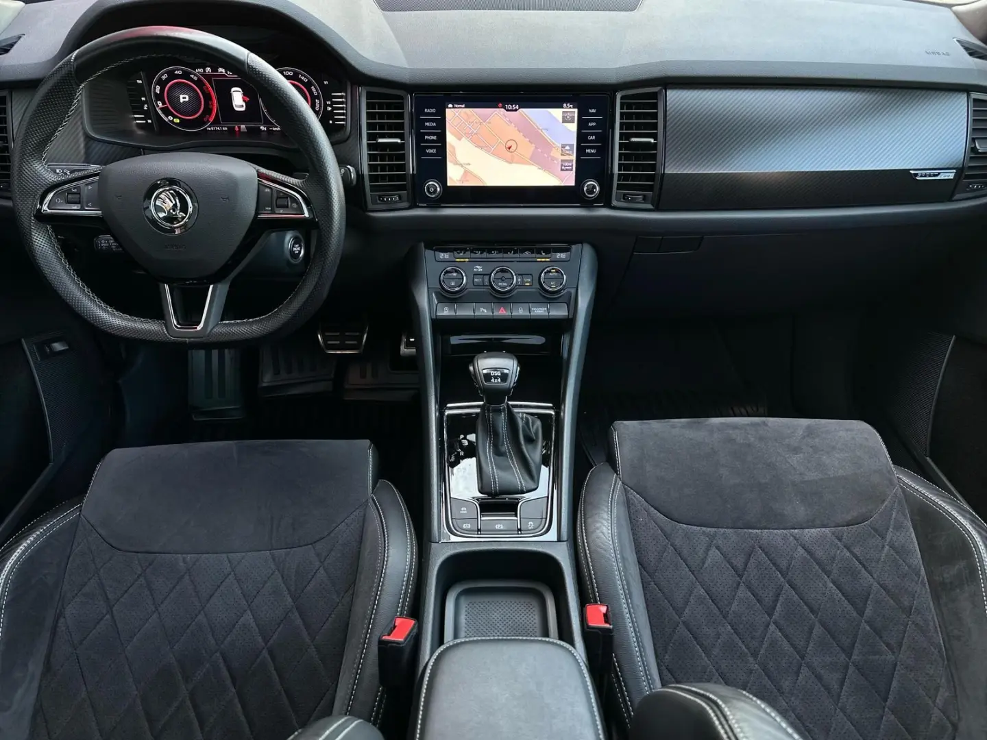 Kodiaq 2.0TDI SPORTLINE 4x4 LED#AHK#ACC#PANO#CAM