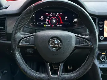 Kodiaq 2.0TDI SPORTLINE 4x4 LED#AHK#ACC#PANO#CAM