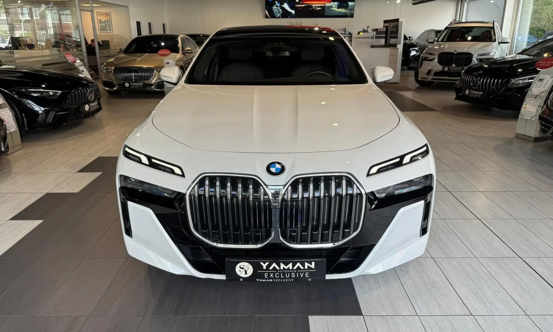 740 d xD M Sport*SkyLounge*StHzg*B&W*Experience