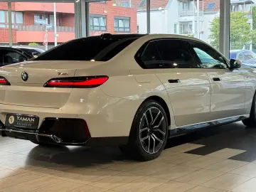 740 d xD M Sport*SkyLounge*StHzg*B&W*Experience