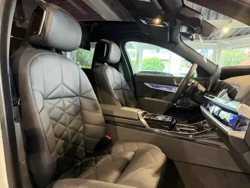 740 d xD M Sport*SkyLounge*StHzg*B&W*Experience