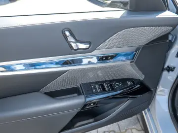 740d xDrive Limousine M Sport Pano Sky Lounge St