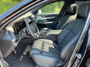 740d xDrive M Sport 21