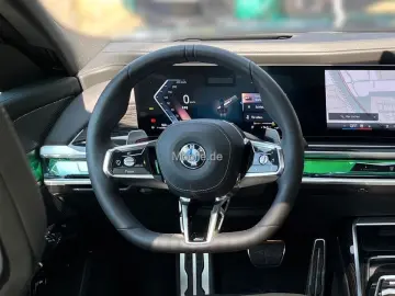 740d xDrive M Sport 21