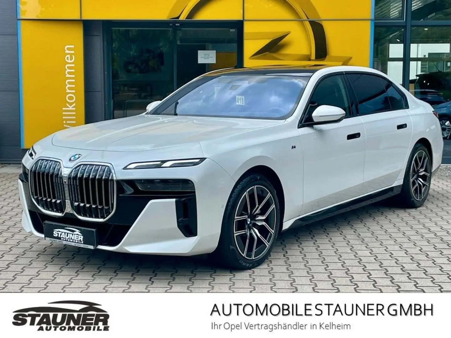 740d xDrive M Sport *B&W*360°KAM*AHK*HEAD UP*SKY