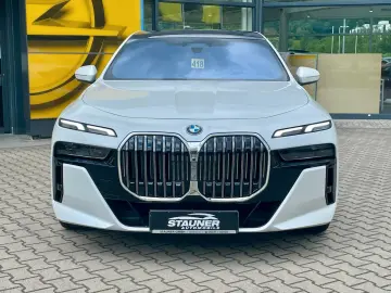 740d xDrive M Sport *B&W*360°KAM*AHK*HEAD UP*SKY