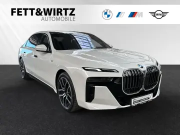 740d xDrive TV-Fond-Entertainment M Sport SkyLou