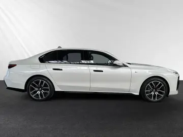 740d xDrive TV-Fond-Entertainment|M Sport|SkyLou