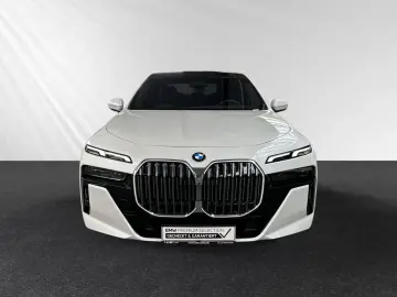 740d xDrive TV-Fond-Entertainment|M Sport|SkyLou