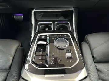 740d xDrive TV-Fond-Entertainment|M Sport|SkyLou