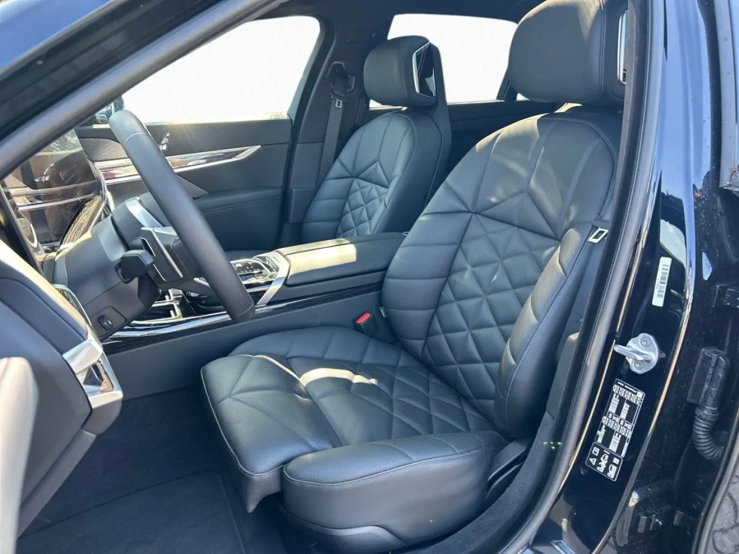 740d xDrive M Sport DA/PA-Pro,HUD,B&W,Standh,Sky