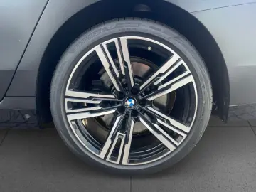 740d xDrive M-Sport-Pro Executive Fond-Ent. StHz