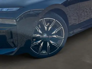 M760e xDrive 21