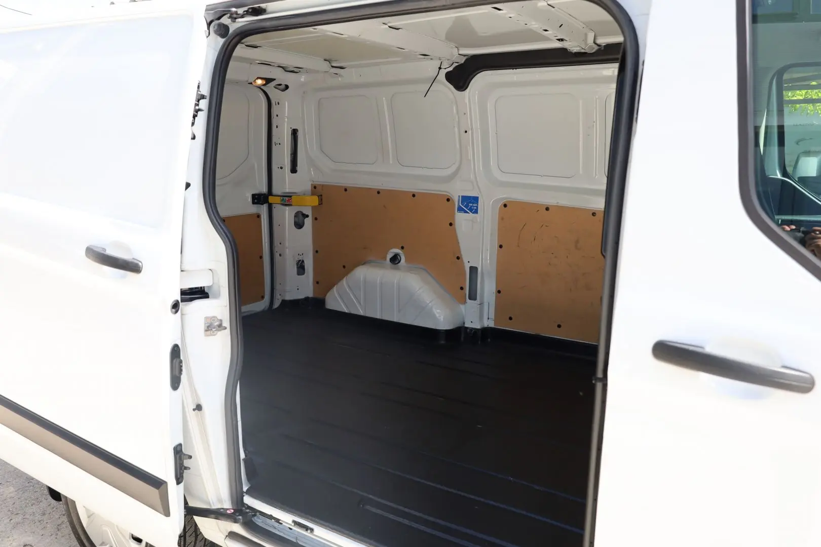 Ford Transit L1H1 2.0 130CP