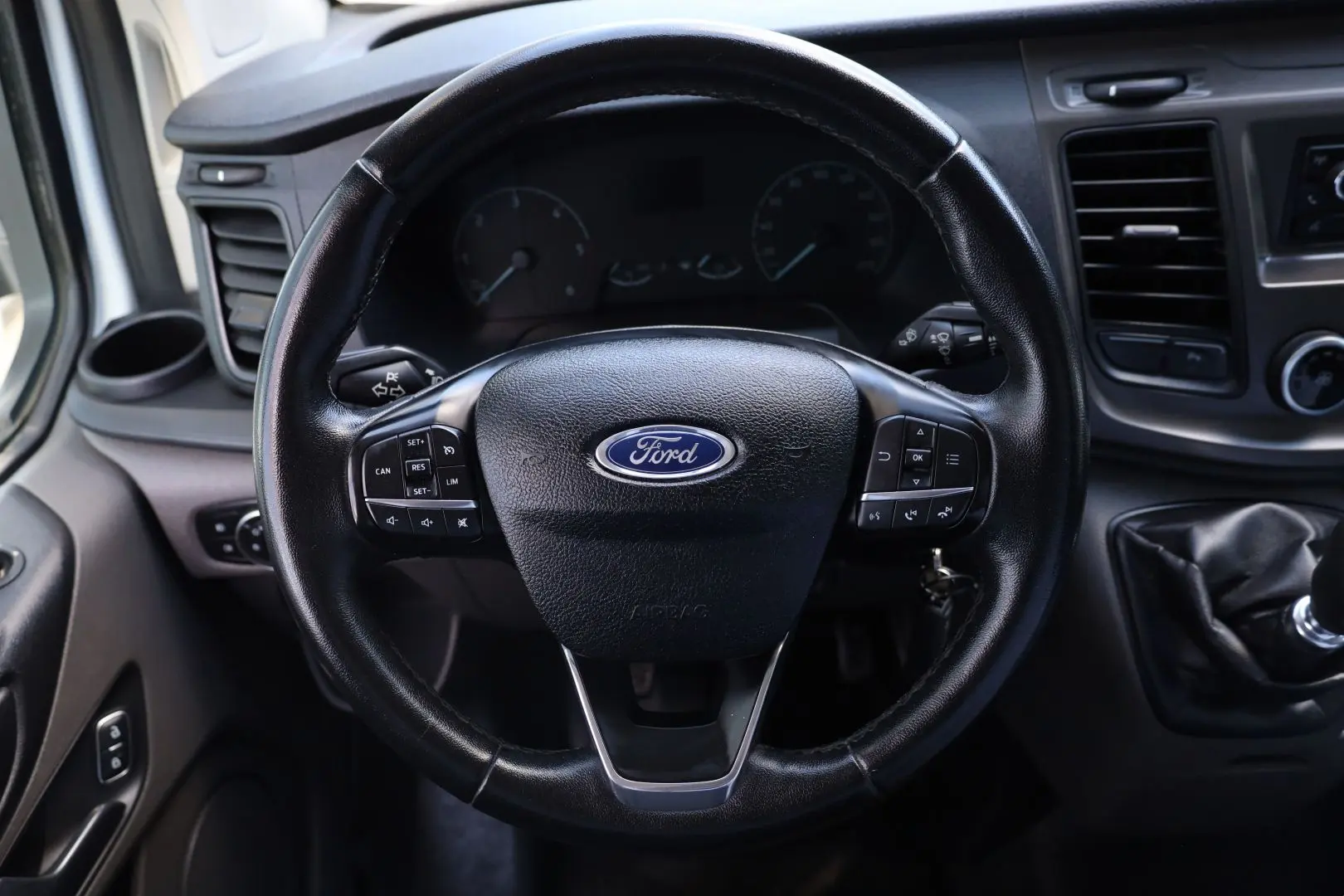 Ford Transit L1H1 2.0 130CP