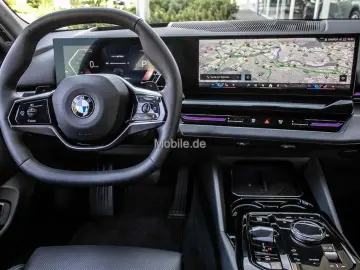 520d xDrive Navi LED HeadUp RKam Sitzhzg. Klima.
