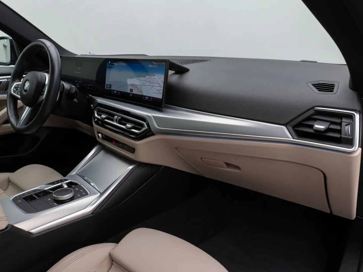 M440i xD GC Glasdach Laser 360°HUD DAB HiFi ACC