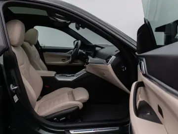 M440i xD GC Glasdach Laser 360°HUD DAB HiFi ACC