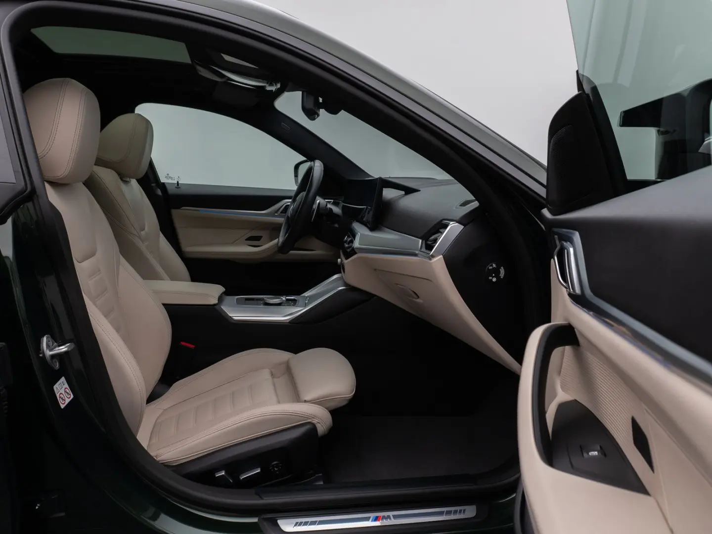 M440i xD GC Glasdach Laser 360°HUD DAB HiFi ACC