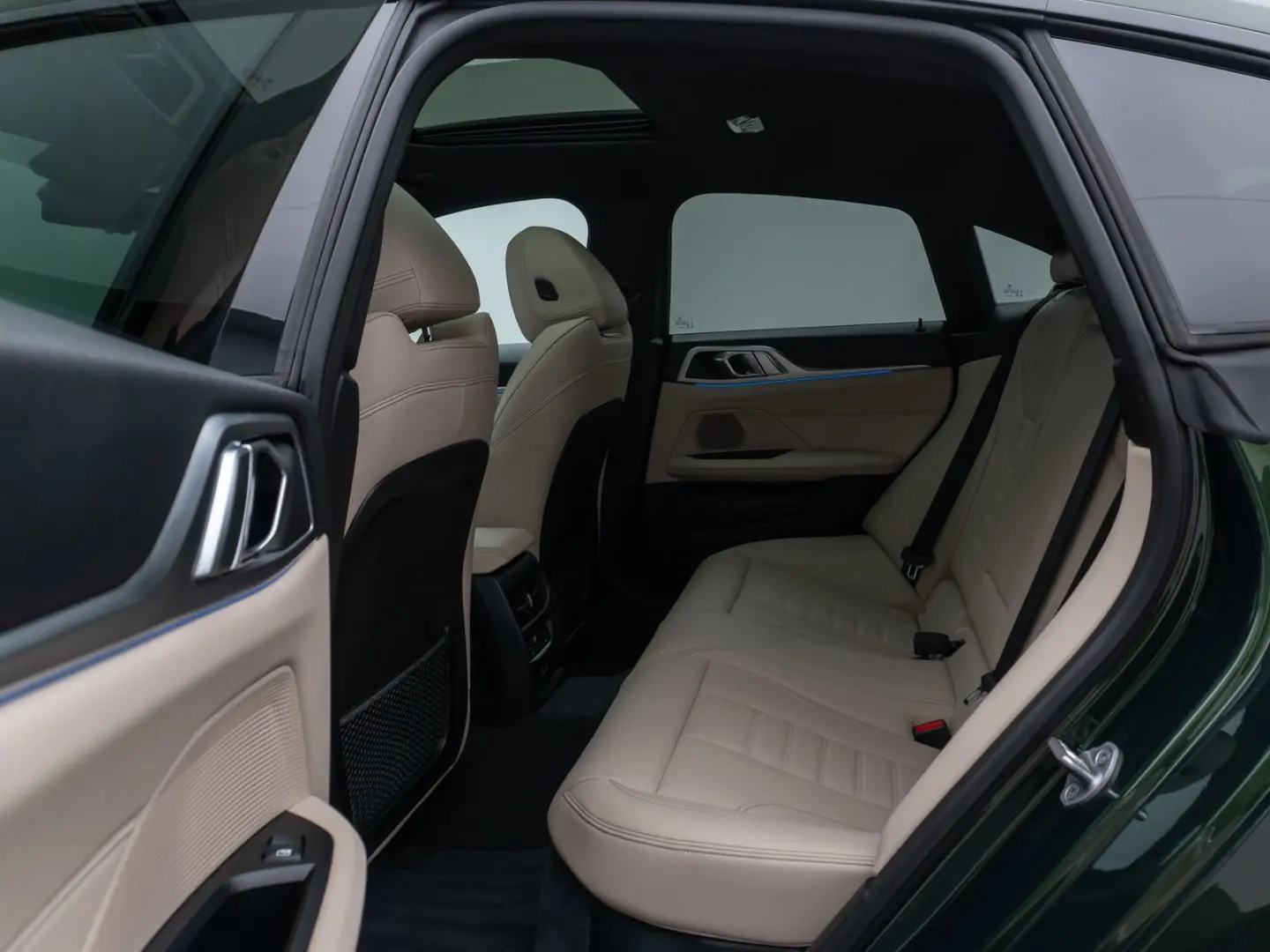 M440i xD GC Glasdach Laser 360°HUD DAB HiFi ACC
