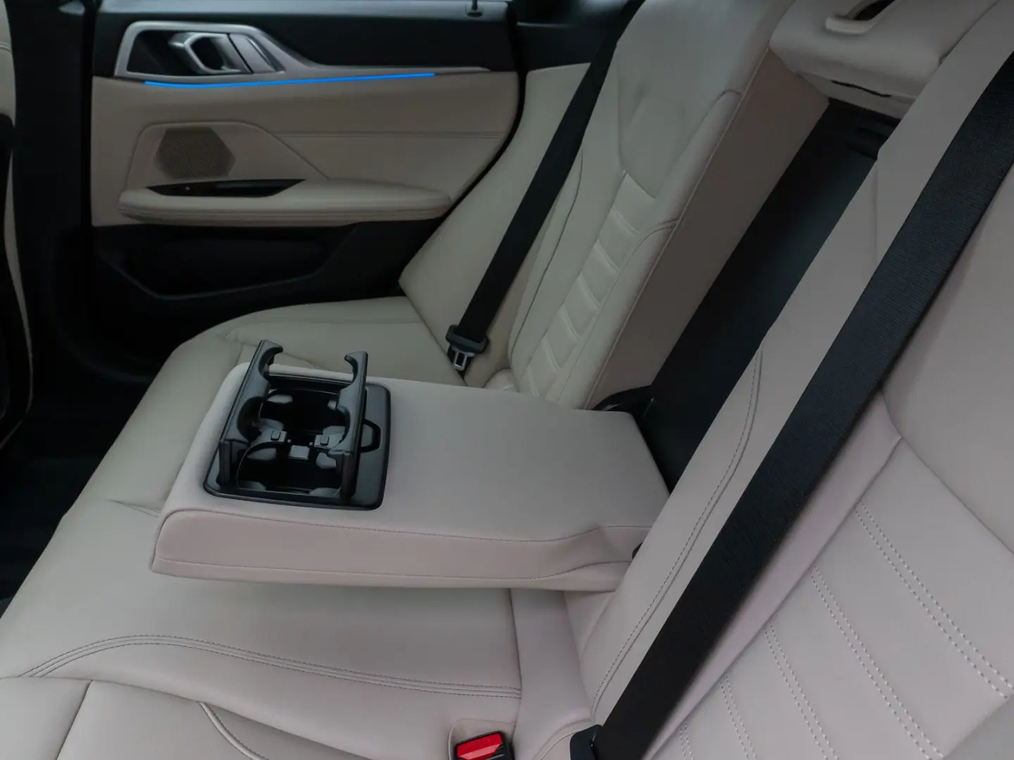 M440i xD GC Glasdach Laser 360°HUD DAB HiFi ACC