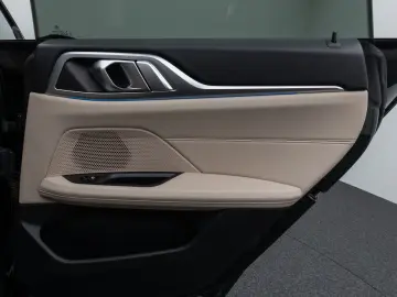 M440i xD GC Glasdach Laser 360°HUD DAB HiFi ACC