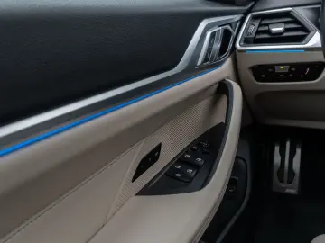 M440i xD GC Glasdach Laser 360°HUD DAB HiFi ACC