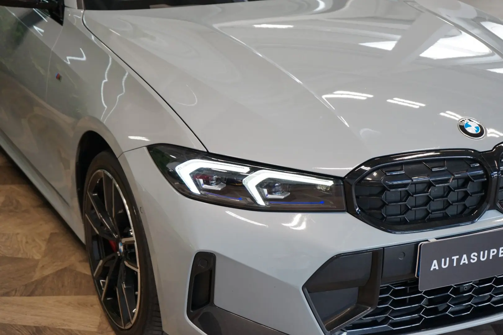 M340d*xDRIVE*CAMERA*TOW*PANO*SERVICE*39.174€ NET