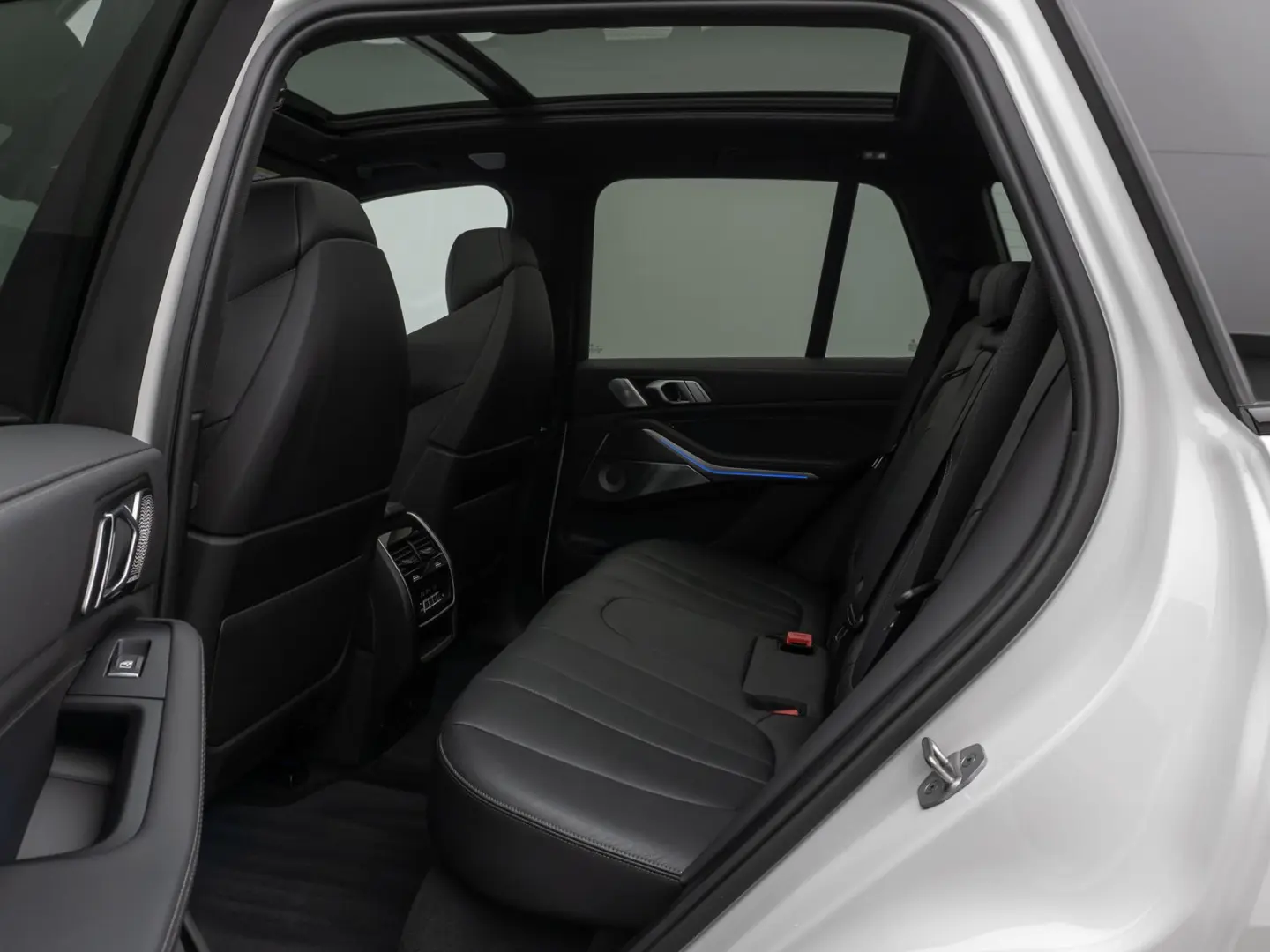 X5 xD30d M Sport Panorama Laser 360°HUD DAB B&W