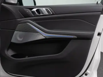 X5 xD30d M Sport Panorama Laser 360°HUD DAB B&W