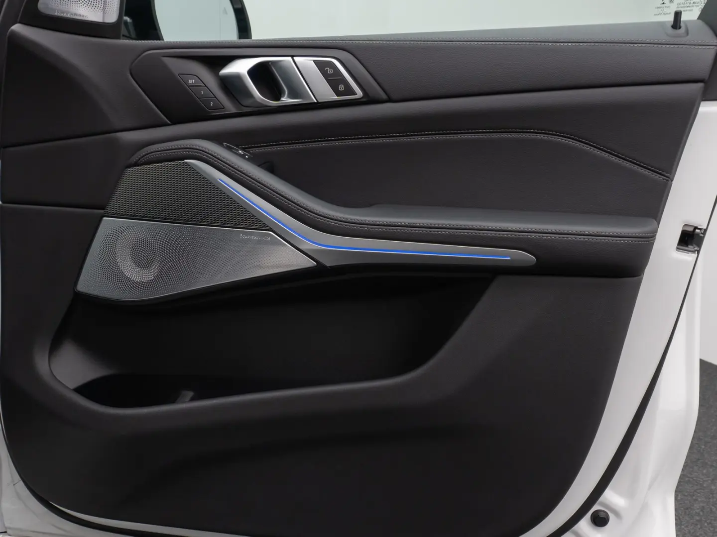 X5 xD30d M Sport Panorama Laser 360°HUD DAB B&W