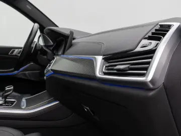 X5 xD30d M Sport Panorama Laser 360°HUD DAB B&W