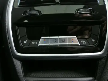 X5 xDrive30d A M Sportpaket LED ACC AHK H&K DAB