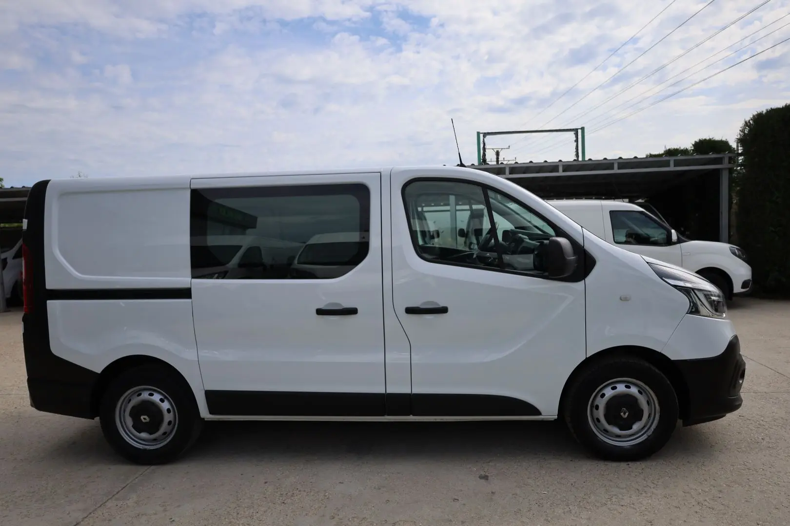 Renault Trafic L1H1 2.0 120CP
