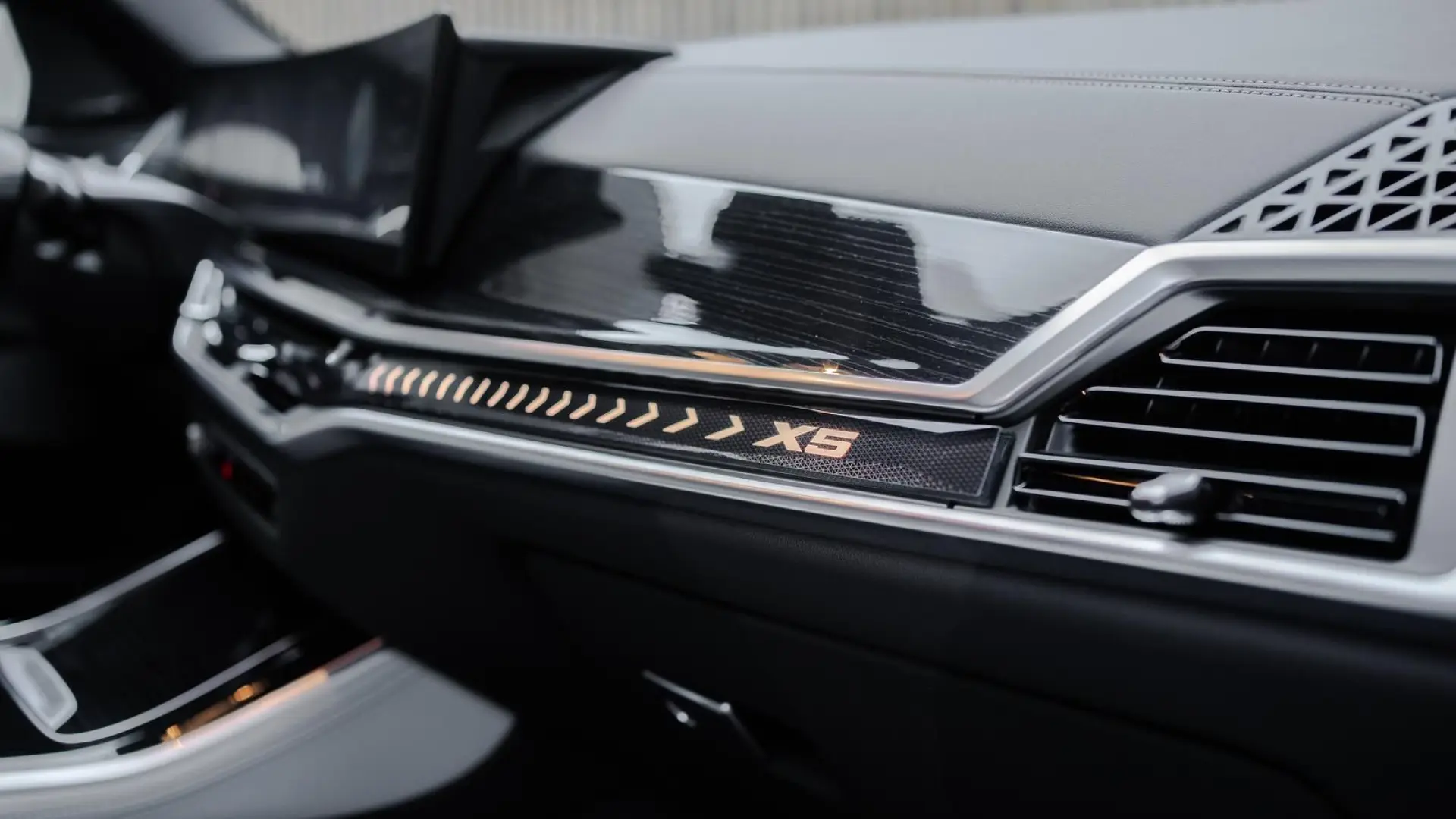 X5 xDrive30d M-Sport HuD AHK 360 Luft H&K Softcl