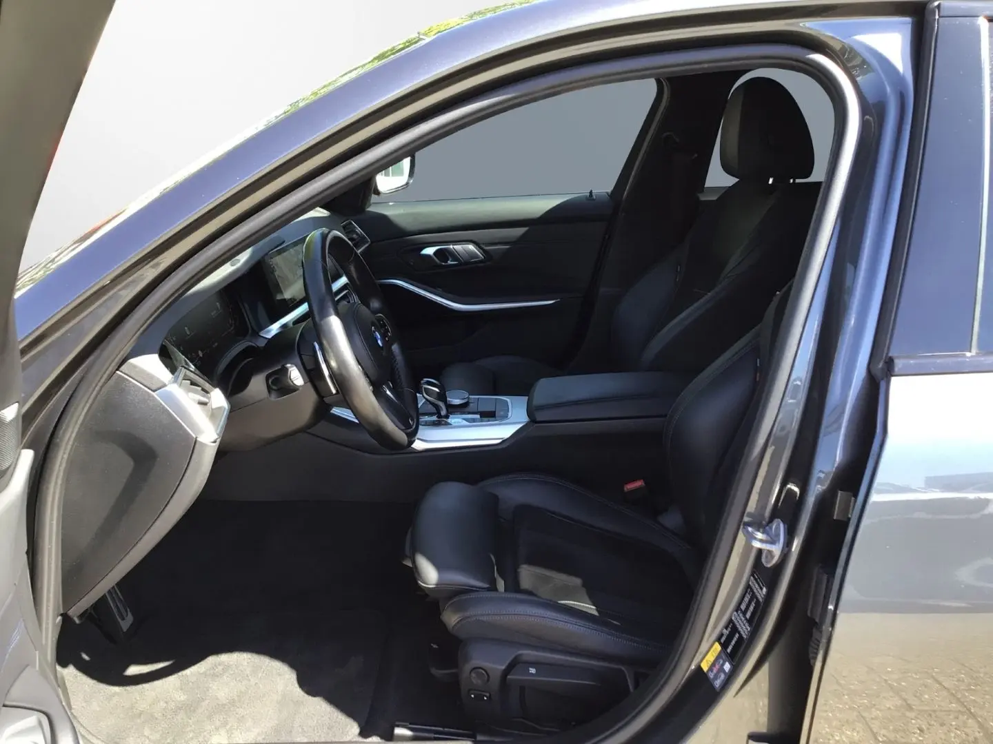 330 e xDrive M Sport