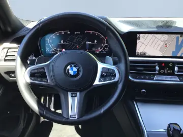 330 e xDrive M Sport