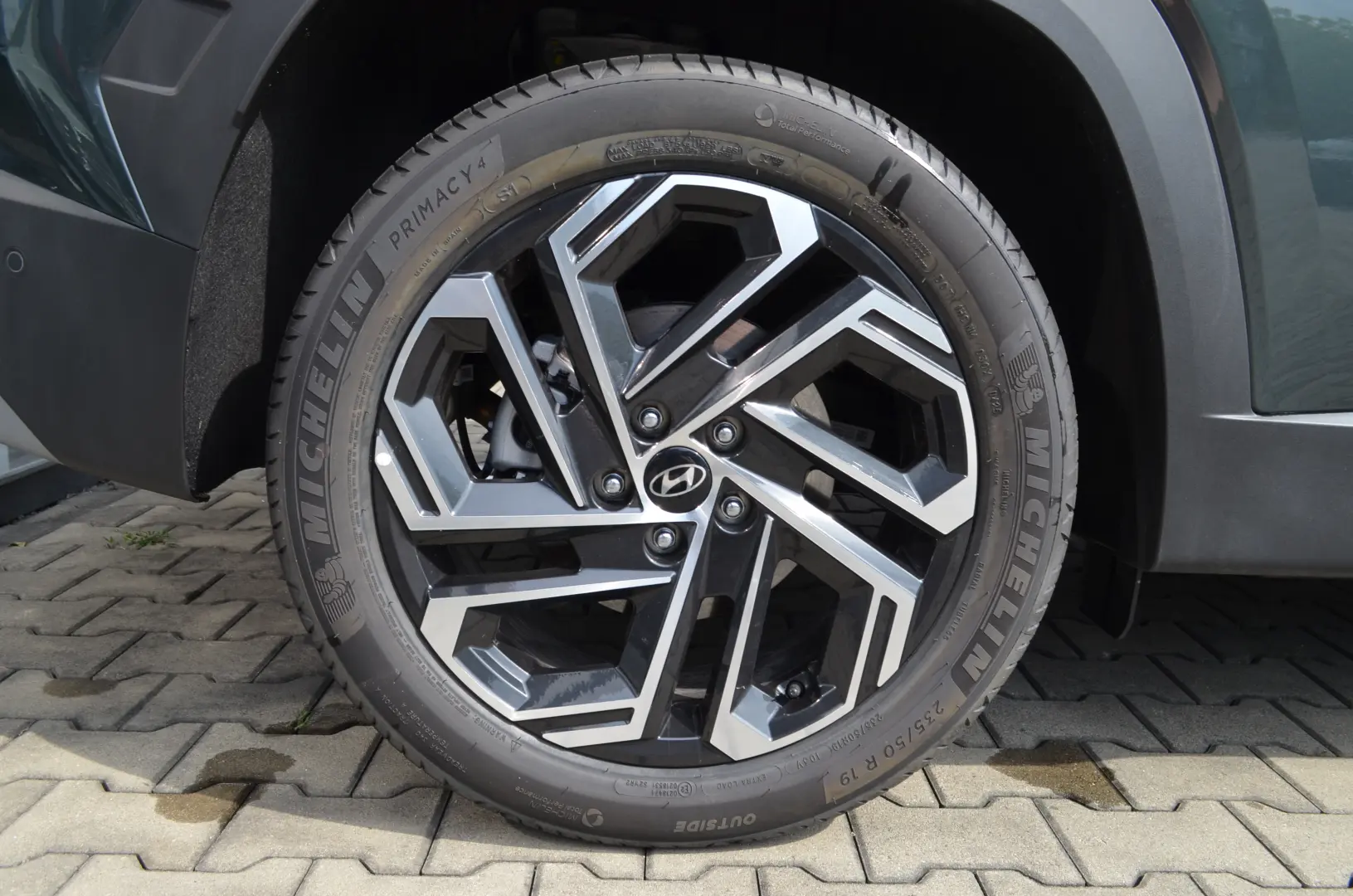 TUCSON 1.6T-GDI 252CP HYBRID PLUG-IN 4WD 6AT LUXURY
