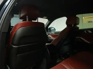BMW X6 3.0d xDrive / M Pack/ Air suspension / ShadowLine