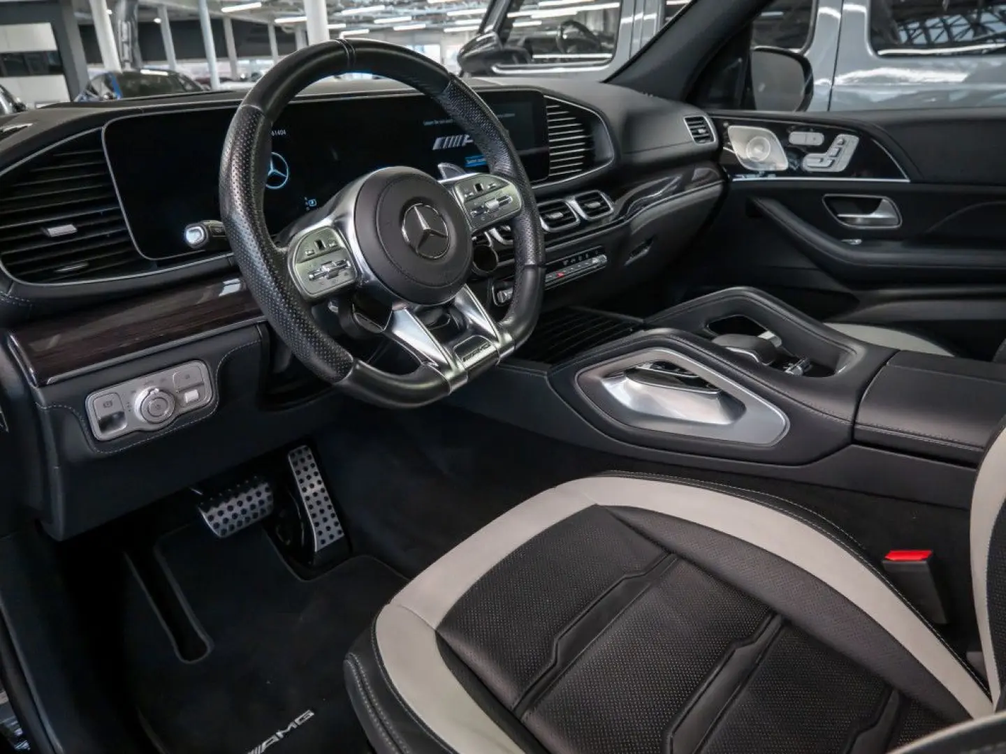GLE 63 AMG S 4M Drivers Standhz Distr Pano