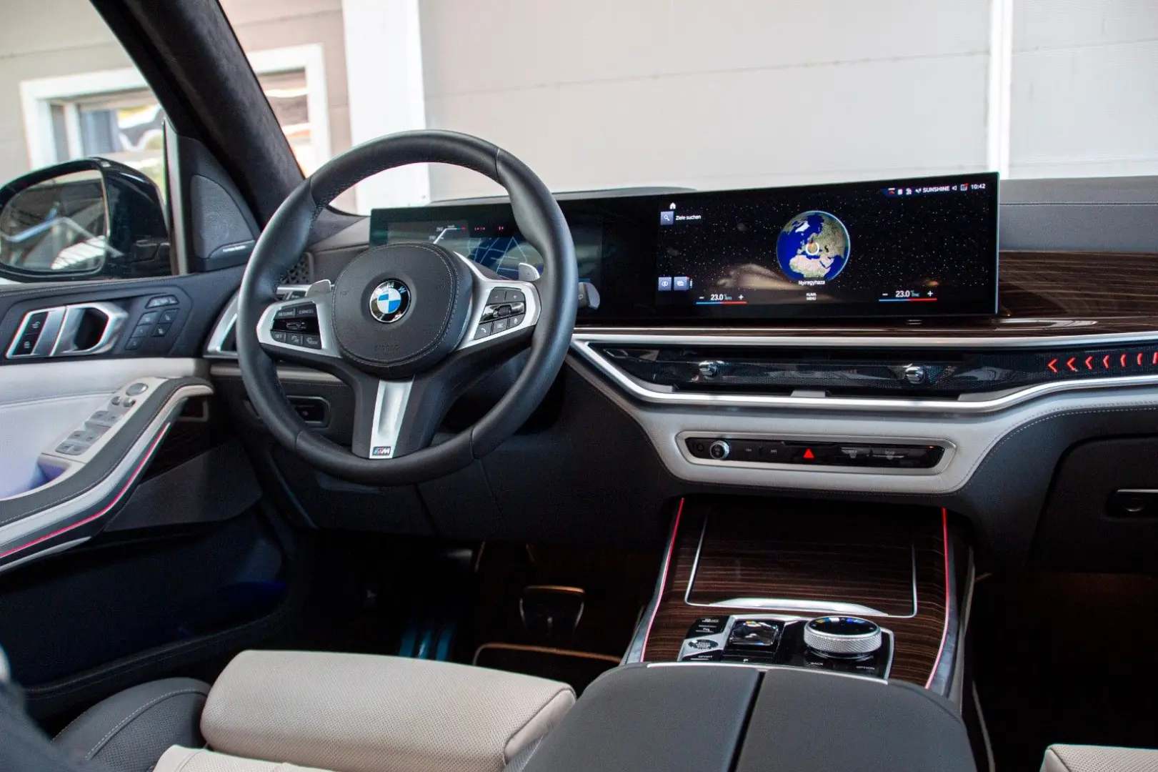 X7 xDrive 40d M SPORT.MASSAGE.LUFTF.SKY.360°AHK.