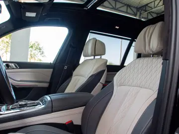 X7 xDrive 40d M SPORT.MASSAGE.LUFTF.SKY.360°AHK.