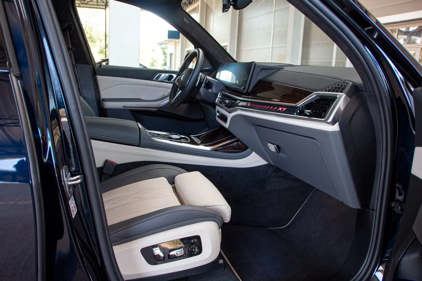 X7 xDrive 40d M SPORT.MASSAGE.LUFTF.SKY.360°AHK.
