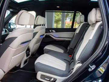 X7 xDrive 40d M SPORT.MASSAGE.LUFTF.SKY.360°AHK.