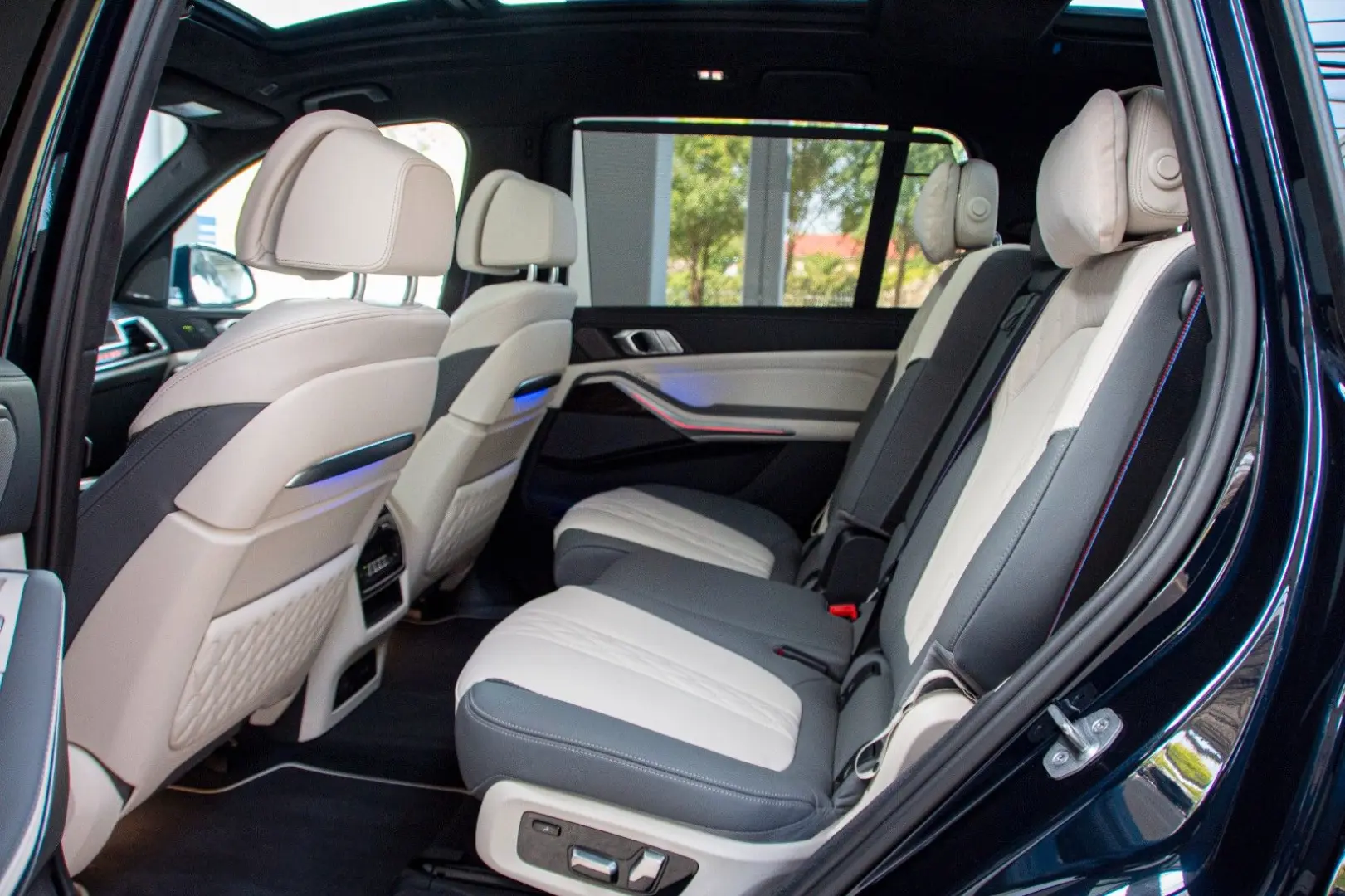 X7 xDrive 40d M SPORT.MASSAGE.LUFTF.SKY.360°AHK.